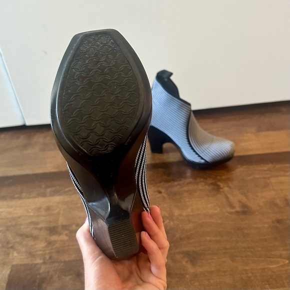 Barcelona Collective navy striped heels - Picture 3 of 3